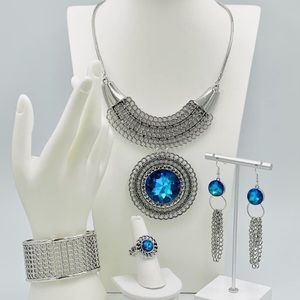 5 piece necklace set.